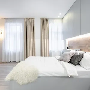 Four Bedroom Apartment, Old Town Apartment Bucharest
